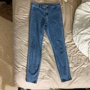 H&M 90s style skinny jeans bellybutton rise